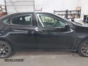 ✅ 2016 Dodge Dart SXT • VIN: 1C3CDFBB1GD564685 • Lot: 42971588. Wystawiony na IAAI z przebiegiem 152 237 mil. Bezpłatny archiwum sprzedaży aukcyjnych z USA i szczegółowy raport historii pojazdu na DreamBid. Zdjęcie 13.