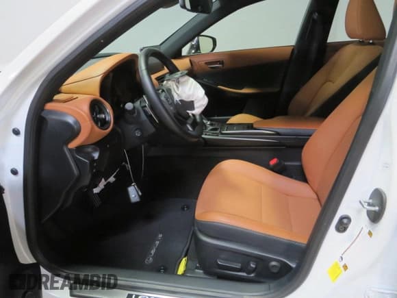 ✅ 2023 Lexus IS 300 • VIN: JTHDA1D21P5127108 • Лот: 83603354. Опубликован ранее на Copart с пробегом 5 366 миль. Бесплатный доступ к архиву аукционных продаж из США и подробный отчёт об истории автомобиля на DreamBid. Изображение 9.