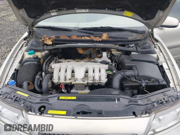 ✅ 2000 Volvo S80 • VIN: YV1TS94D0Y1100186 • Lot: 41350043. Wystawiony na IAAI z przebiegiem 126 891 mil. Bezpłatny archiwum sprzedaży aukcyjnych z USA i szczegółowy raport historii pojazdu na DreamBid. Zdjęcie 10.