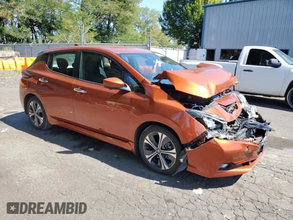 ✅ 2022 Nissan LEAF SV • VIN: 1N4AZ1CVXNC554679 • Лот: 70281525. Опубликован ранее на Copart с пробегом 36 800 миль. Бесплатный доступ к архиву аукционных продаж из США и подробный отчёт об истории автомобиля на DreamBid. Изображение 4.