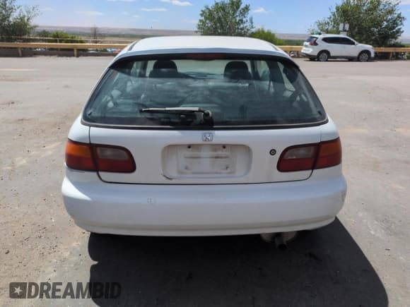 ✅ 1993 Honda Civic CX • VIN: 2HGEH2363PH528164 • Lot: 57127565. Wystawiony na Copart z przebiegiem 171 221 mil. Bezpłatny archiwum sprzedaży aukcyjnych z USA i szczegółowy raport historii pojazdu na DreamBid. Zdjęcie 6.