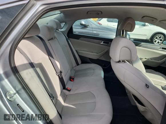 ✅ 2016 Hyundai Sonata SE • VIN: 5NPE24AF6GH283284 • Лот: 80136435. Опубликован ранее на Copart с пробегом 92 523 миль. Бесплатный доступ к архиву аукционных продаж из США и подробный отчёт об истории автомобиля на DreamBid. Изображение 10.