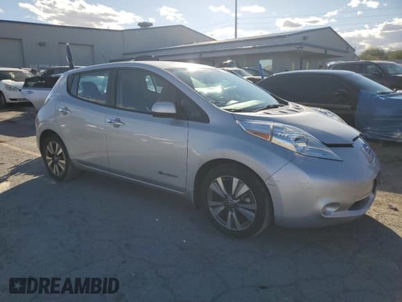 ✅ 2016 Nissan LEAF S • VIN: 1N4BZ0CP5GC312143 • Lot: 86811565. Wystawiony na Copart z przebiegiem 52 769 mil. Bezpłatny archiwum sprzedaży aukcyjnych z USA i szczegółowy raport historii pojazdu na DreamBid. Zdjęcie 4.