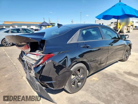 ✅ 2021 Hyundai Elantra SEL • VIN: KMHLS4AG0MU103634 • Lot: 71494625. Listed on Copart with 86,646 mi. Free auction sales archive from the USA and detailed vehicle history report at DreamBid. Image 3.