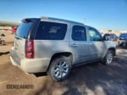 ✅ 2010 GMC Yukon Denali • VIN: 1GKUKEEF0AR179714 • Lot: 87252675. Wystawiony na Copart z przebiegiem 157 330 mil. Bezpłatny archiwum sprzedaży aukcyjnych z USA i szczegółowy raport historii pojazdu na DreamBid. Zdjęcie 3.