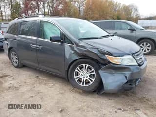 ✅ 2013 Honda Odyssey EX-L • VIN: 5FNRL5H65DB025083 • Лот: 43698397. Опубликован ранее на IAAI с пробегом 210 567 миль. Бесплатный доступ к архиву аукционных продаж из США и подробный отчёт об истории автомобиля на DreamBid. Изображение 1.