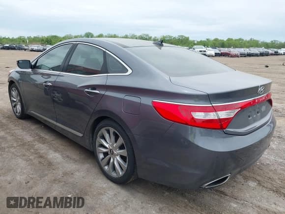 ✅ 2013 Hyundai Azera • VIN: KMHFH4JGXDA323375 • Лот: 42221412. Опубликован ранее на IAAI с пробегом 111 244 миль. Бесплатный доступ к архиву аукционных продаж из США и подробный отчёт об истории автомобиля на DreamBid. Изображение 3.