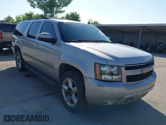 ✅ 2007 Chevrolet Suburban LTZ • VIN: 3GNFC16J57G103628 • Lot: 42373026. Listed on IAAI with 293,570 mi. Free auction sales archive from the USA and detailed vehicle history report at DreamBid. Image 1.