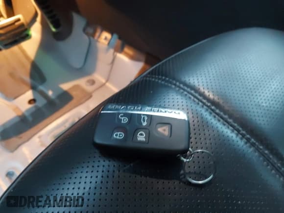 ✅ 2017 Land Rover Range Rover Evoque HSE Dynamic • VIN: SALVD5BG4HH171289 • Lot: 41137169. Listed on IAAI with 31,003 mi. Free auction sales archive from the USA and detailed vehicle history report at DreamBid. Image 11.