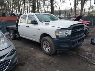 ✅ 2020 Ram 2500 Tradesman • VIN: 3C7WR4HJXLG201931 • Lot: 41832892. Wystawiony na IAAI z przebiegiem 86 215 mil. Bezpłatny archiwum sprzedaży aukcyjnych z USA i szczegółowy raport historii pojazdu na DreamBid. Zdjęcie 1.