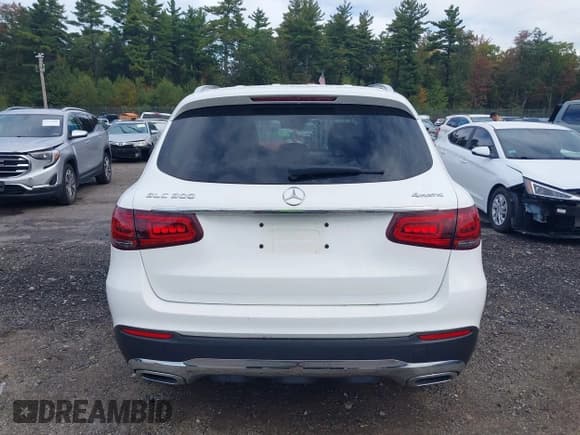 ✅ 2020 Mercedes-Benz GLC 300 • VIN: WDC0G8EB8LF721571 • Lot: 43251101. Wystawiony na IAAI z przebiegiem 45 240 mil. Bezpłatny archiwum sprzedaży aukcyjnych z USA i szczegółowy raport historii pojazdu na DreamBid. Zdjęcie 17.