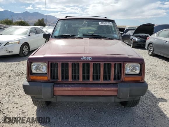 ✅ 2001 Jeep Cherokee Sport • VIN: 1J4FT48S21L538823 • Лот: 70100595. Опубликован ранее на Copart с пробегом 157 814 миль. Бесплатный доступ к архиву аукционных продаж из США и подробный отчёт об истории автомобиля на DreamBid. Изображение 5.