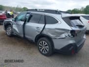 ✅ 2020 Subaru Outback Premium • VIN: 4S4BTACC8L3230881 • Lot: 42295922. Listed on IAAI with 124,275 mi. Free auction sales archive from the USA and detailed vehicle history report at DreamBid. Image 3.