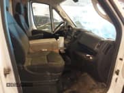 ✅ 2018 Ram ProMaster Cargo • VIN: 3C6TRVAG5JE134675 • Lot: 43534462. Wystawiony na IAAI z przebiegiem 180 220 mil. Bezpłatny archiwum sprzedaży aukcyjnych z USA i szczegółowy raport historii pojazdu na DreamBid. Zdjęcie 5.