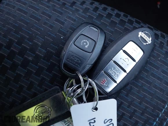 ✅ 2017 Nissan Sentra S • VIN: 3N1AB7AP2HY239119 • Lot: 41337429. Listed on IAAI with 68,792 mi. Free auction sales archive from the USA and detailed vehicle history report at DreamBid. Image 11.