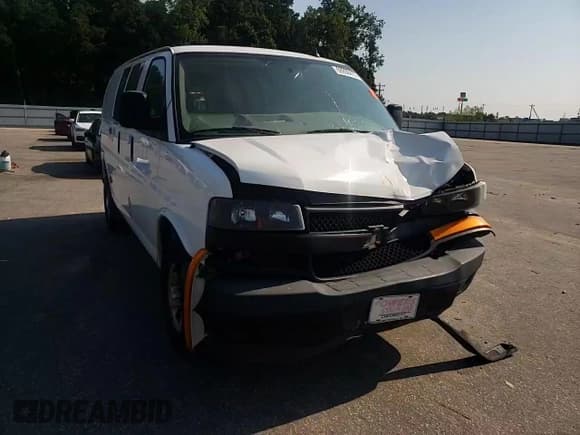 ✅ 2019 Chevrolet Express Cargo • VIN: 1GCWGAFP1K1308131 • Lot: 68938415. Listed on Copart with 148,402 mi. Free auction sales archive from the USA and detailed vehicle history report at DreamBid. Image 14.