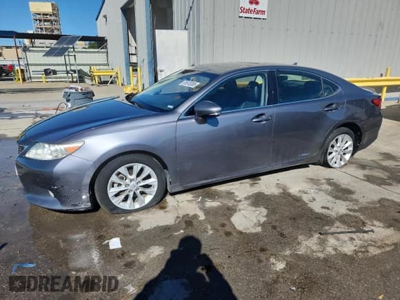 ✅ 2013 Lexus ES 300h • VIN: JTHBW1GG7D2012378 • Lot: 91670385. Wystawiony na Copart z przebiegiem 280 707 mil. Bezpłatny archiwum sprzedaży aukcyjnych z USA i szczegółowy raport historii pojazdu na DreamBid. Zdjęcie 1.