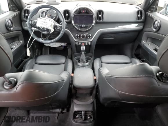 ✅ 2018 MINI Countryman Cooper S • VIN: WMZYT3C32J3D99188 • Lot: 59379945. Wystawiony na Copart z przebiegiem 66 989 mil. Bezpłatny archiwum sprzedaży aukcyjnych z USA i szczegółowy raport historii pojazdu na DreamBid. Zdjęcie 8.