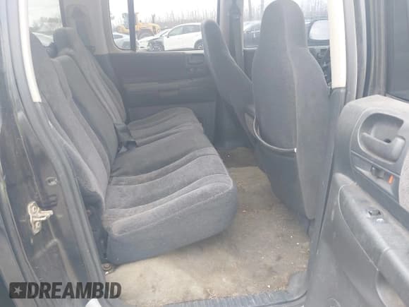 ✅ 2004 Dodge Dakota SLT • VIN: 1D7HG48N14S503851 • Lot: 41883437. Wystawiony na IAAI z przebiegiem 225 505 mil. Bezpłatny archiwum sprzedaży aukcyjnych z USA i szczegółowy raport historii pojazdu na DreamBid. Zdjęcie 8.