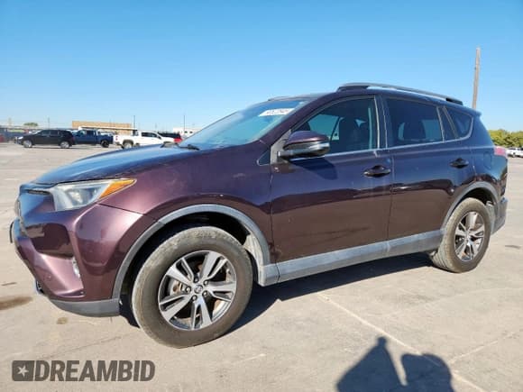 ✅ 2018 Toyota RAV4 XLE • VIN: 2T3WFREV5JW437071 • Lot: 90522845. Wystawiony na Copart z przebiegiem 102 815 mil. Bezpłatny archiwum sprzedaży aukcyjnych z USA i szczegółowy raport historii pojazdu na DreamBid. Zdjęcie 1.