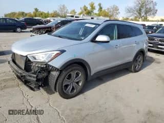 2016 Hyundai Santa Fe SE с VIN KM8SM4HF7GU150702, выставлен на аукционе Copart как лот 86486565 с пробегом 163 717 миль миль и Списание • Salvage title. История ставок и продаж доступна на DreamBid. Изображение 1.