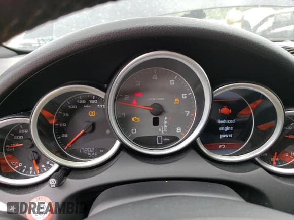 ✅ 2014 Porsche Cayenne S • VIN: WP1AB2A29ELA56078 • Lot: 54315175. Listed on Copart with 172,821 mi. Free auction sales archive from the USA and detailed vehicle history report at DreamBid. Image 9.