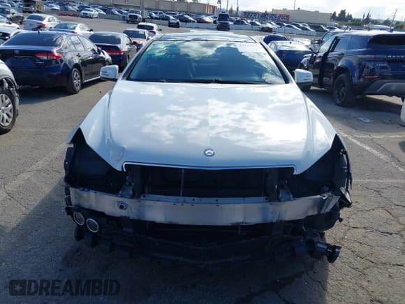 ✅ 2011 Mercedes-Benz E 350 • VIN: WDDKJ5GB3BF112274 • Lot: 43702973. Listed on IAAI with 96,821 mi. Free auction sales archive from the USA and detailed vehicle history report at DreamBid. Image 13.