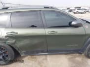 ✅ 2021 Jeep Cherokee Trailhawk • VIN: 1C4PJMBX6MD161982 • Lot: 41620867. Listed on IAAI with 54,471 mi. Free auction sales archive from the USA and detailed vehicle history report at DreamBid. Image 13.