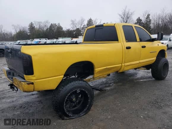 2005 Dodge 3500 SLT z VIN 3D7LS38C45G760125, wystawiony jako Copart lot #84136424 z przebiegiem 214 874 mil mil oraz Szkoda całkowita • Salvage title. Historia ofert i sprzedaży dostępna na DreamBid. Obrazek 3.