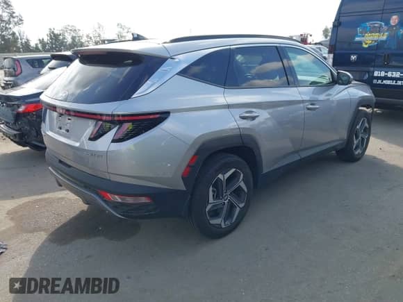 2024 Hyundai Tucson Limited z VIN KM8JECD1XRU152332, wystawiony jako IAAI lot #43332447 z przebiegiem 8 675 mil mil oraz . Historia ofert i sprzedaży dostępna na DreamBid. Obrazek 4.