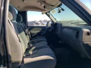 ✅ 2004 Chevrolet Silverado 1500 LS • VIN: 1GCEC14V54Z222219 • Lot: 75520154. Wystawiony na Copart z przebiegiem 130 707 mil. Bezpłatny archiwum sprzedaży aukcyjnych z USA i szczegółowy raport historii pojazdu na DreamBid. Zdjęcie 10.