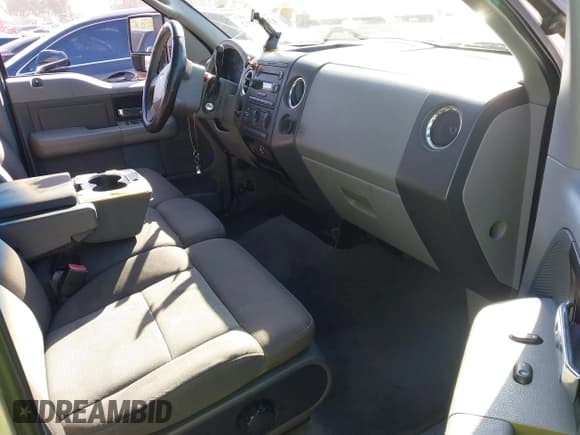 ✅ 2005 Ford F-150 XLT • VIN: 1FTRW12W65KE50793 • Lot: 43504902. Wystawiony na IAAI z przebiegiem 161 988 mil. Bezpłatny archiwum sprzedaży aukcyjnych z USA i szczegółowy raport historii pojazdu na DreamBid. Zdjęcie 5.