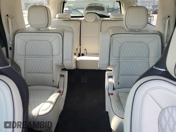 ✅ 2021 Lincoln Navigator Black Label • VIN: 5LMJJ3TT3MEL17149 • Лот: 56899515. Опубликован ранее на Copart с пробегом 50 272 миль. Бесплатный доступ к архиву аукционных продаж из США и подробный отчёт об истории автомобиля на DreamBid. Изображение 10.