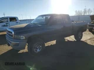 1999 Dodge 1500 с VIN 3B7HF13Z4XG160048, выставлен на аукционе Copart как лот 84405374 с пробегом 237 247 миль миль и Списание • Salvage title. История ставок и продаж доступна на DreamBid. Изображение 1.