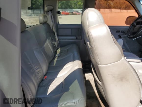 ✅ 2000 Chevrolet Silverado 1500 LT • VIN: 2GCEC19T0Y1101653 • Лот: 81598455. Опубликован ранее на Copart с пробегом 382 079 миль. Бесплатный доступ к архиву аукционных продаж из США и подробный отчёт об истории автомобиля на DreamBid. Изображение 10.