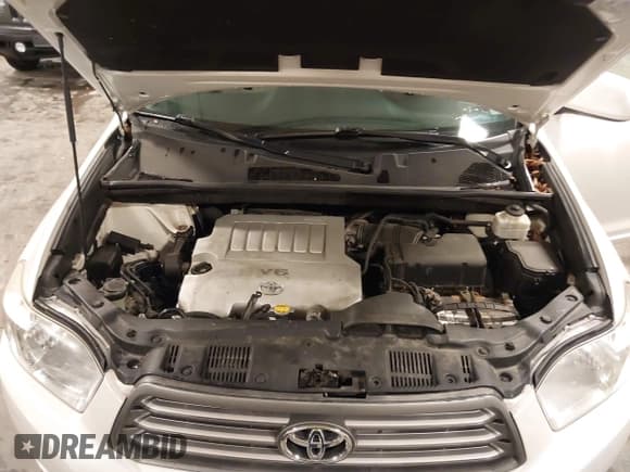 ✅ 2010 Toyota Highlander SE • VIN: 5TDJK3EH4AS011757 • Lot: 42336617. Listed on IAAI with 199,652 mi. Free auction sales archive from the USA and detailed vehicle history report at DreamBid. Image 10.