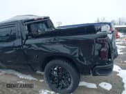 ✅ 2022 Chevrolet Silverado 1500 LT Trail Boss • VIN: 1GCPYFEDXNZ233067 • Lot: 41618201. Wystawiony na IAAI z przebiegiem 75 673 mil. Bezpłatny archiwum sprzedaży aukcyjnych z USA i szczegółowy raport historii pojazdu na DreamBid. Zdjęcie 18.