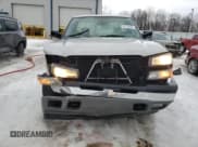 ✅ 2005 Chevrolet Silverado 1500 Z71 • VIN: 1GCEK14TX5Z112351 • Лот: 42116335. Опубликован ранее на Copart с пробегом 116 894 миль. Бесплатный доступ к архиву аукционных продаж из США и подробный отчёт об истории автомобиля на DreamBid. Изображение 5.