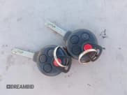 ✅ 2015 Smart fortwo Passion • VIN: WMEEJ3BA9FK815919 • Lot: 43585374. Wystawiony na IAAI z przebiegiem 84 599 mil. Bezpłatny archiwum sprzedaży aukcyjnych z USA i szczegółowy raport historii pojazdu na DreamBid. Zdjęcie 11.