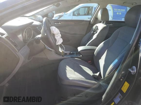 ✅ 2011 Hyundai Sonata Limited • VIN: 5NPEC4AC0BH274057 • Lot: 86437495. Listed on Copart with 157,715 mi. Free auction sales archive from the USA and detailed vehicle history report at DreamBid. Image 7.