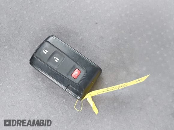 ✅ 2007 Toyota Prius • VIN: JTDKB20U273274455 • Lot: 43709323. Wystawiony na IAAI z przebiegiem 197 631 mil. Bezpłatny archiwum sprzedaży aukcyjnych z USA i szczegółowy raport historii pojazdu na DreamBid. Zdjęcie 11.