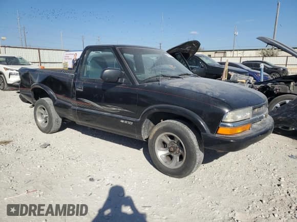 ✅ 1999 Chevrolet S-10 LS • VIN: 1GCCS144XXK108120 • Лот: 77811424. Опубликован ранее на Copart с пробегом 180 507 миль. Бесплатный доступ к архиву аукционных продаж из США и подробный отчёт об истории автомобиля на DreamBid. Изображение 4.