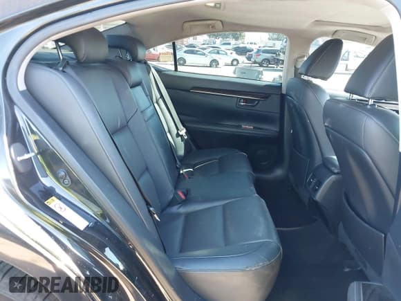 ✅ 2016 Lexus ES 300h • VIN: JTHBW1GG4G2127766 • Lot: 43559033. Wystawiony na IAAI z przebiegiem 241 541 mil. Bezpłatny archiwum sprzedaży aukcyjnych z USA i szczegółowy raport historii pojazdu na DreamBid. Zdjęcie 8.