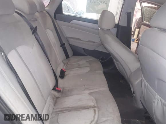 ✅ 2018 Hyundai Sonata SE • VIN: KMHE24L35JA087303 • Lot: 43307411. Listed on IAAI with 126,222 mi. Free auction sales archive from the USA and detailed vehicle history report at DreamBid. Image 8.