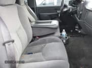 ✅ 2005 Chevrolet Silverado 1500 Z71 • VIN: 1GCEK19B75E288118 • Lot: 43599112. Listed on IAAI with 142,235 mi. Free auction sales archive from the USA and detailed vehicle history report at DreamBid. Image 5.