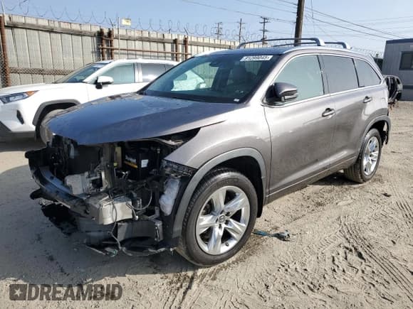 ✅ 2017 Toyota Highlander Limited Platinum • VIN: 5TDYZRFH5HS209186 • Lot: 91299045. Listed on Copart with 119,206 mi. Free auction sales archive from the USA and detailed vehicle history report at DreamBid. Image 1.