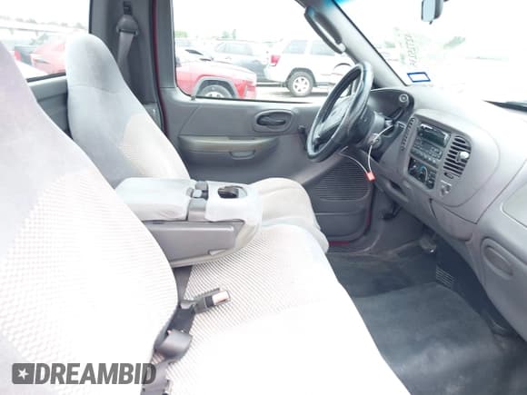 ✅ 2002 Ford F-150 XL • VIN: 1FTRF17262NB27957 • Lot: 42725235. Listed on IAAI with Not provided. Free auction sales archive from the USA and detailed vehicle history report at DreamBid. Image 8.