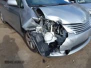 ✅ 2017 Toyota Sienna LE • VIN: 5TDKZ3DC3HS833935 • Lot: 43592951. Listed on IAAI with 97,688 mi. Free auction sales archive from the USA and detailed vehicle history report at DreamBid. Image 6.