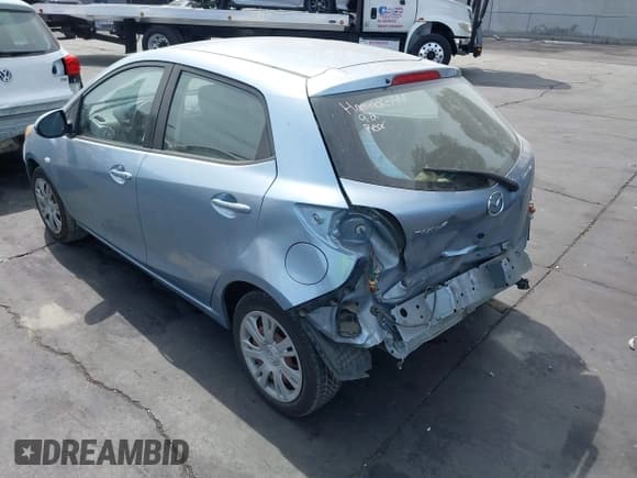 ✅ 2013 Mazda 2 Sport • VIN: JM1DE1KZ1D0161824 • Lot: 43214717. Listed on IAAI with 280,407 mi. Free auction sales archive from the USA and detailed vehicle history report at DreamBid. Image 3.