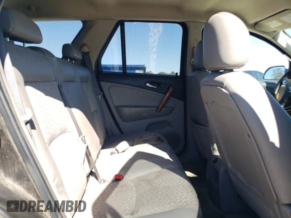 ✅ 2006 Saturn VUE • VIN: 5GZCZ53466S812347 • Lot: 45310355. Wystawiony na Copart z przebiegiem 238 696 mil. Bezpłatny archiwum sprzedaży aukcyjnych z USA i szczegółowy raport historii pojazdu na DreamBid. Zdjęcie 11.